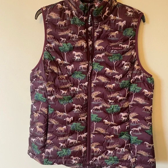 Ariat vest L down - Picture 1 of 3
